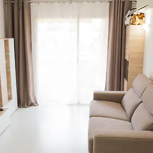 apt-cosy.top-hotels-tarragona.com/
